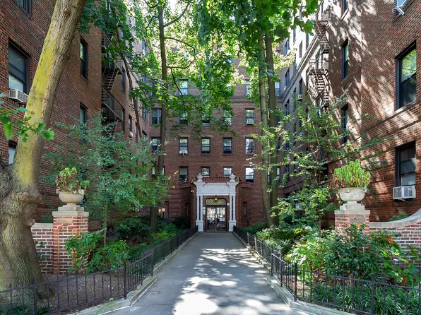 83-10 35th Avenue image 12 of 12