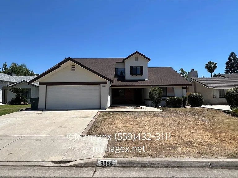 9364 N Archie Ave — Photo 1