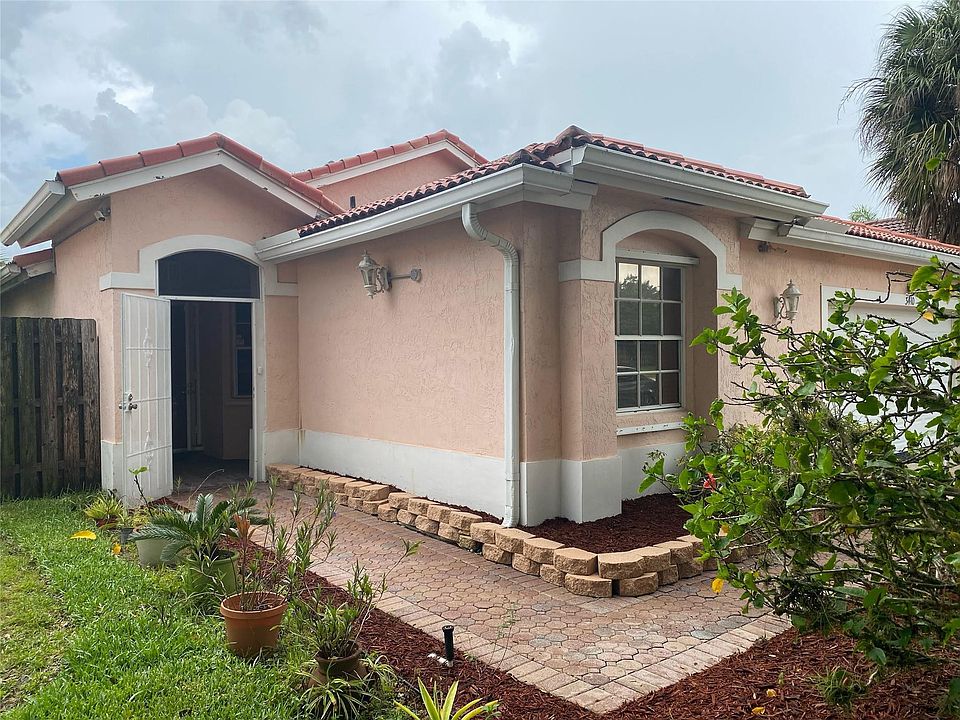 1st image of 3410 NW 78th Avenue