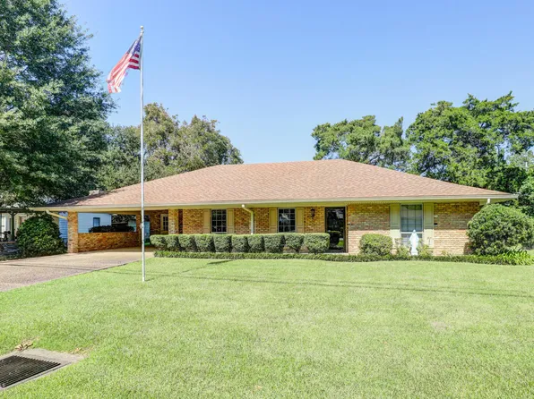 910 Avenue A, Scott, LA 70583