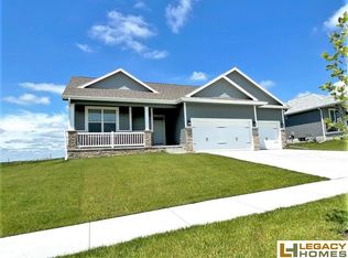 7003 NW 19th St, Lincoln, NE 68521