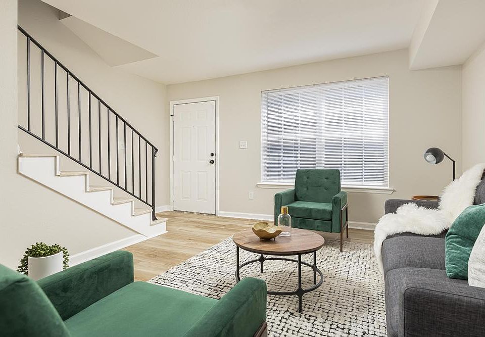1st image of 1400 N Chamberlain Ave APT 50