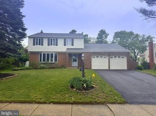 7 Orchid Ln, Cherry Hill, NJ 08002