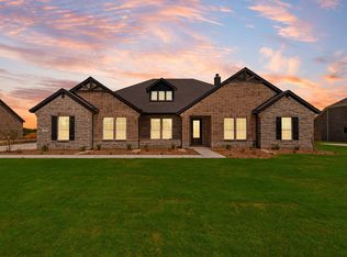 305 Cofer Rd, Leonard, TX 75452