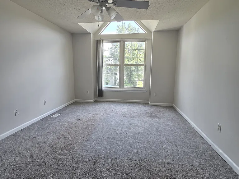 463 Wrenn Cir — Photo 11