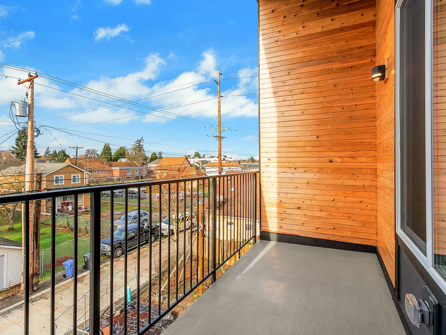 2108 S J St — Photo 3