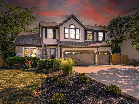 2nd image of 5887 Birch Bark Cir