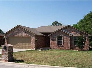 1013 Wootton Ave, Bridgeport, TX 76426