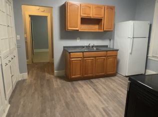388-390 Woodland St #2, Hartford, CT 06112