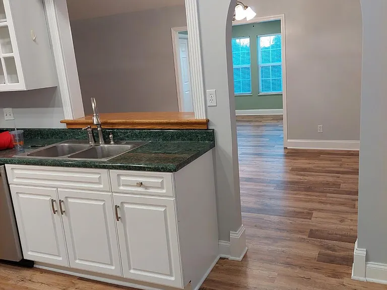 931 Mercer Dr — Photo 10