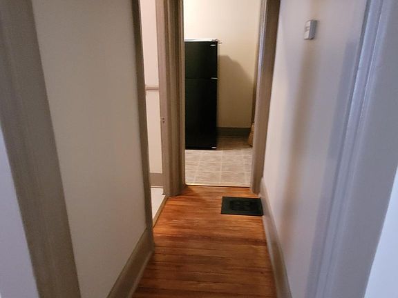 4th image of 1105 Main St Unit 4
