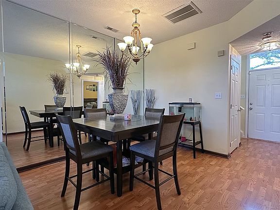 4th image of 8941 Cinnabay Dr