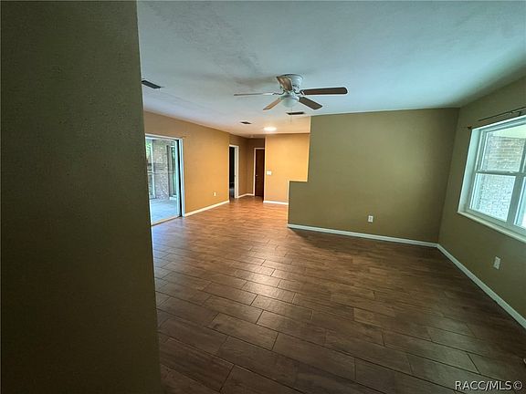 5th image of 722 Sherwood Ave