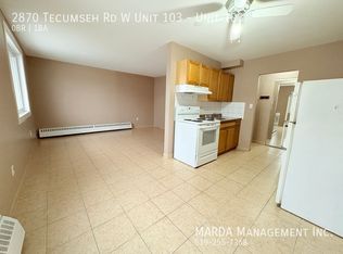 2870 Tecumseh Rd W UNIT 103, Windsor, ON N9C2B4
