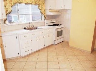 8 Rhode Island Ave #4, Somerville, MA 02145