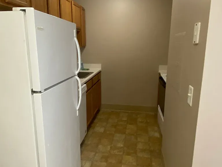 Southdale Square Apartments — Photo 57