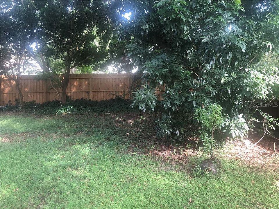 2nd image of 221 Murcott Ct