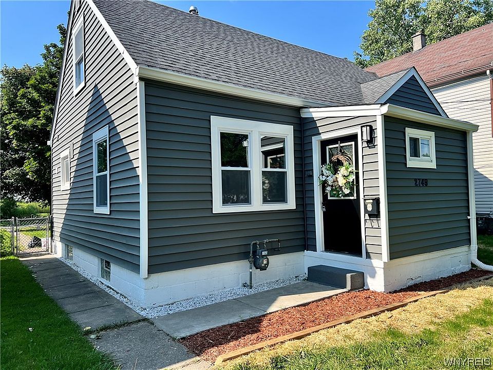 1st image of 2749 Falls St