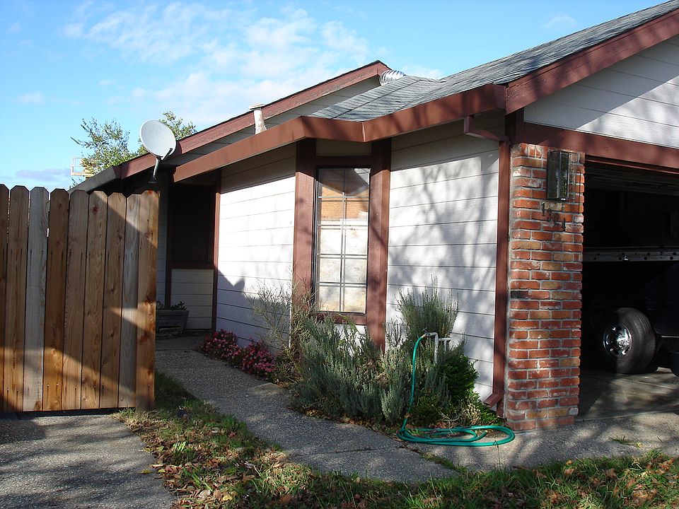 2nd image of 1324 Chignahuapan Way