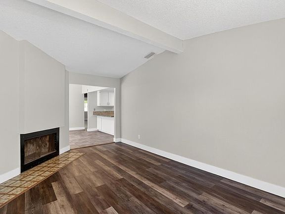 3rd image of 5810 41st St