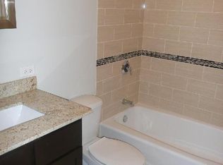 5048 N Sheridan Rd #802, Chicago, IL 60640