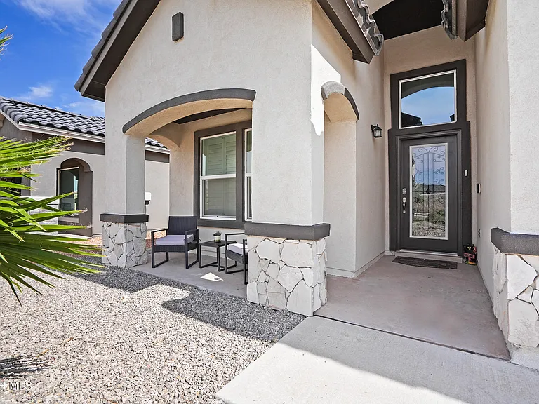 13920 Loreina Luz Ave — Photo 4