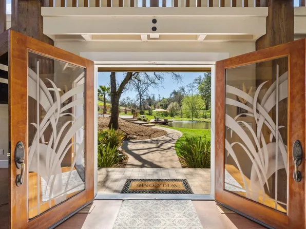 3077 Old Post Ln, Auburn, CA 95603