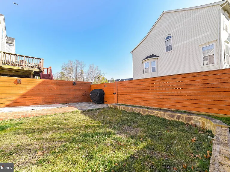 3100 Esser Pl — Photo 35