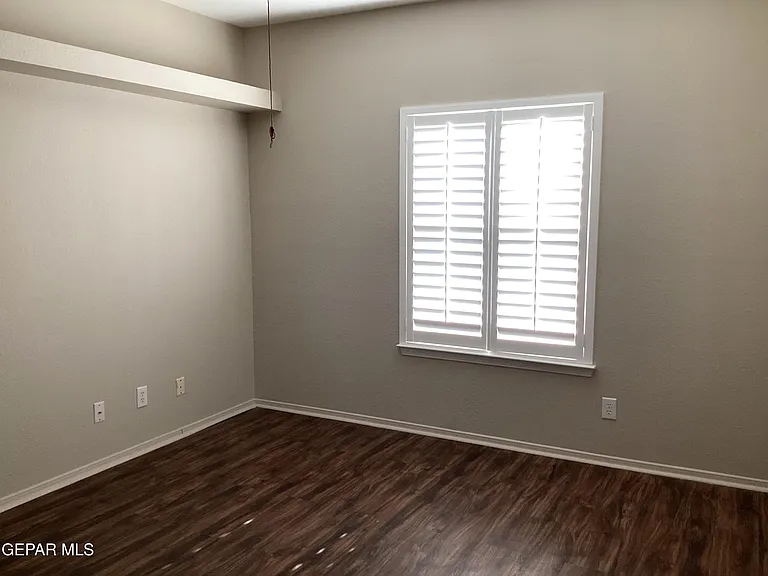 305 E Cloud Song — Photo 16