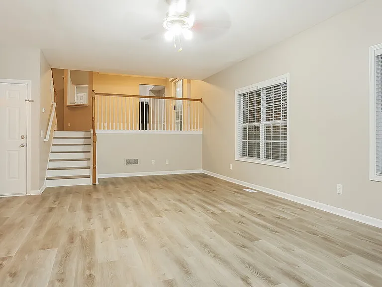 5980 Tate Dr — Photo 9