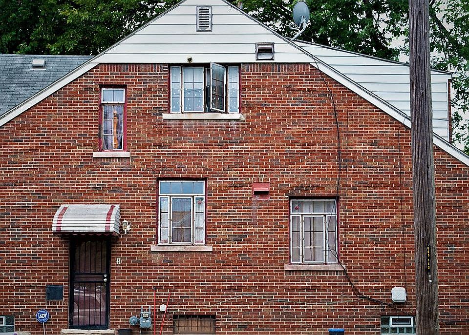 Shared side door on Coplin