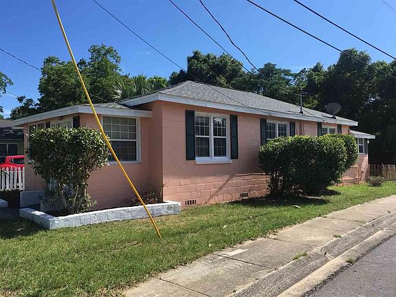3rd image of 1121 N 8th Ave