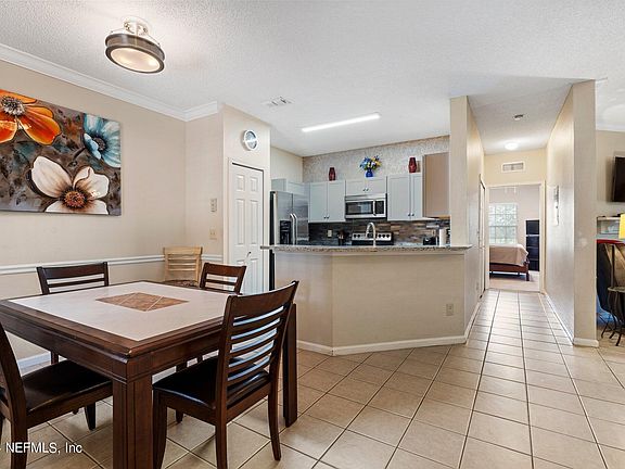 5th image of 10000 GATE Parkway #2216