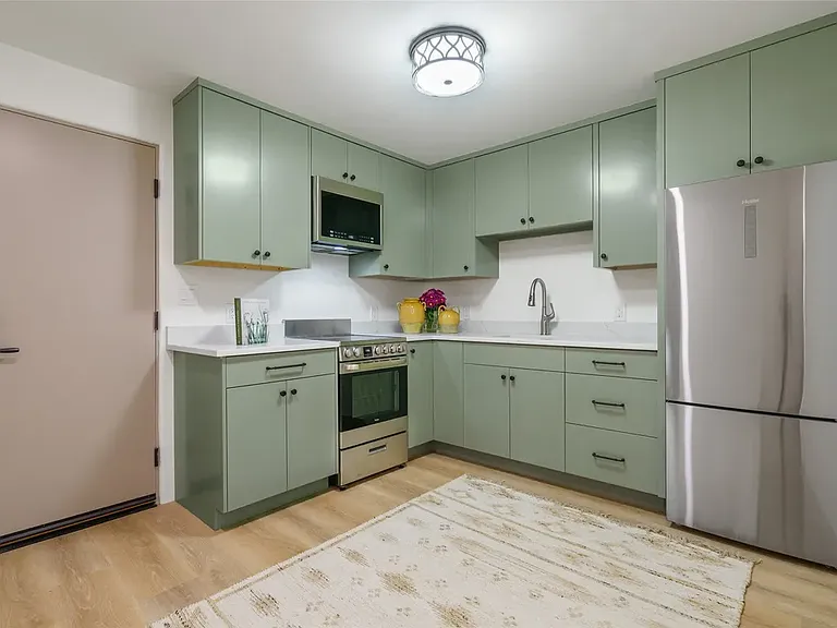 1315 Old Pecos Trl #C — Photo 2