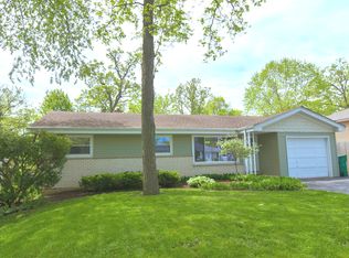17863 W Greentree Rd, Grayslake, IL 60030