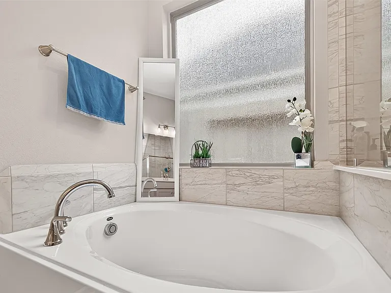 305 Rise Ln — Photo 37