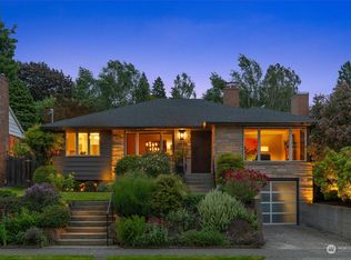 2822 32nd Ave W, Seattle, WA