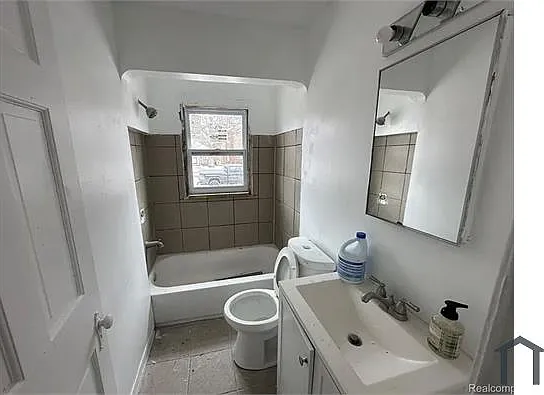 15761 Evergreen Rd #2 — Photo 3