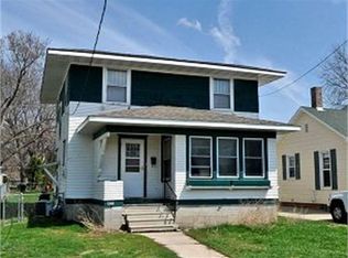 423 S Fillmore Ave, Mason City, IA 50401