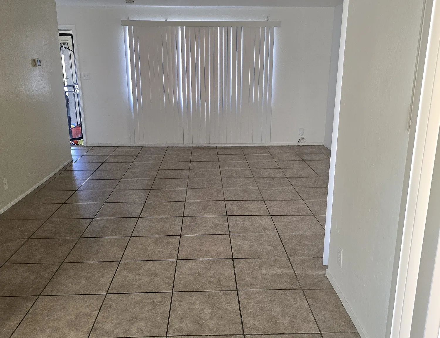 2 bed, 750 sqft, $2,150 — Photo 1
