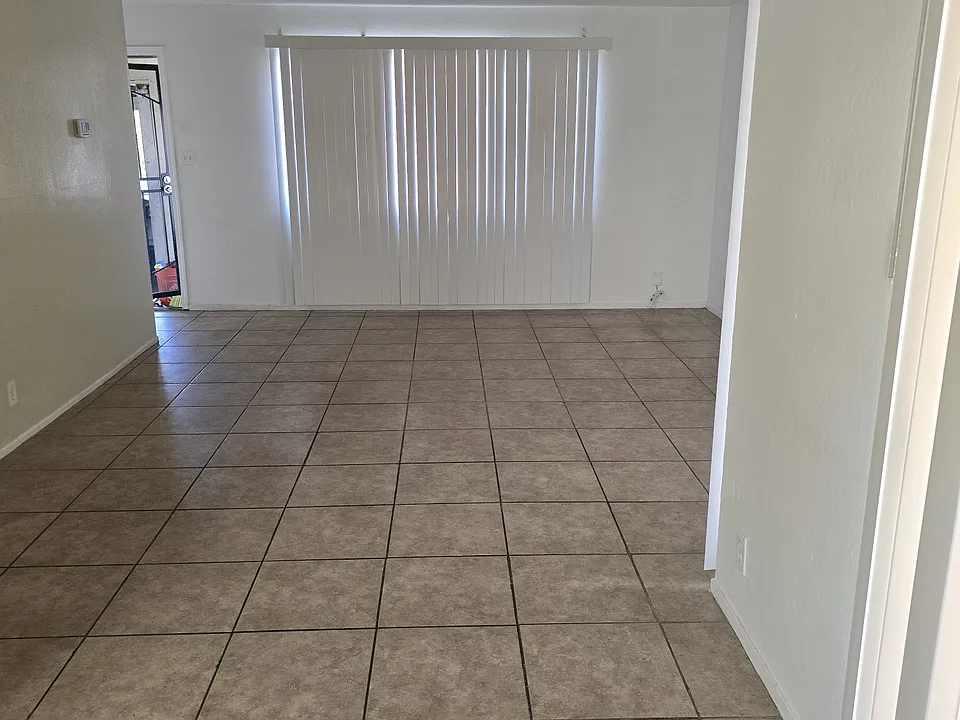 127 Denton Ct #A