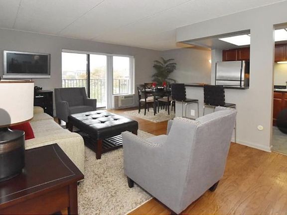 2nd image of 35300 Woodward Ave #400