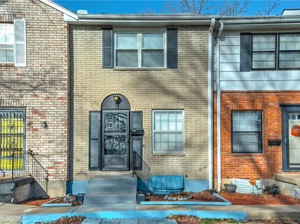 8812 James A Reed Rd, Kansas City, MO 64138