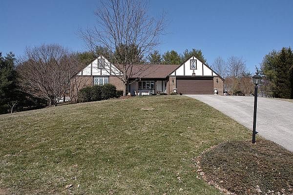 1st image of 55 Coventry Ln
