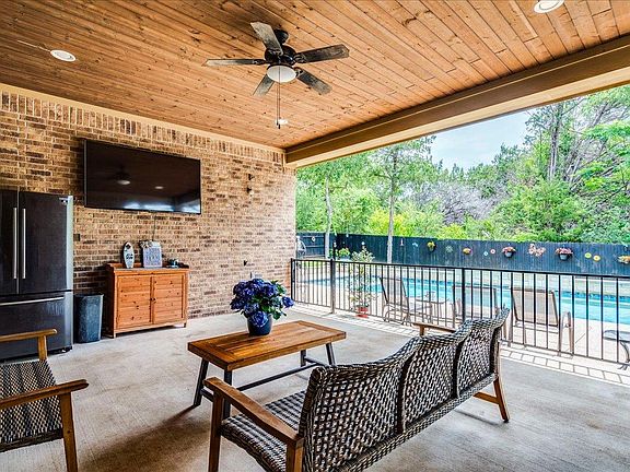 2nd image of 315 Cibola Dr