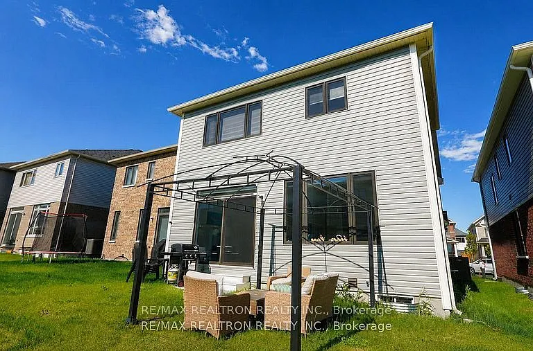 21 Prudhoe Ter — Photo 34