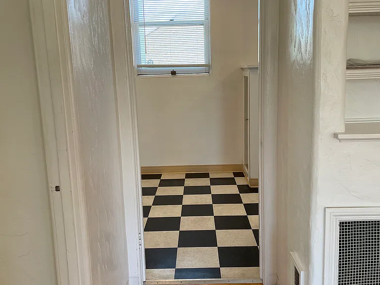 1229 Sacramento St #1 — Photo 7