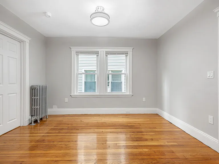 12 Ashland St #1L — Photo 14