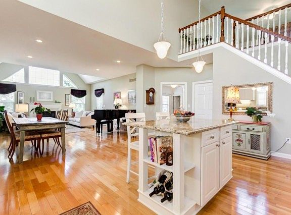 5th image of 9999 Juliana Cir