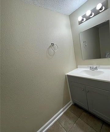 5th image of 4056 Durand St APT 4